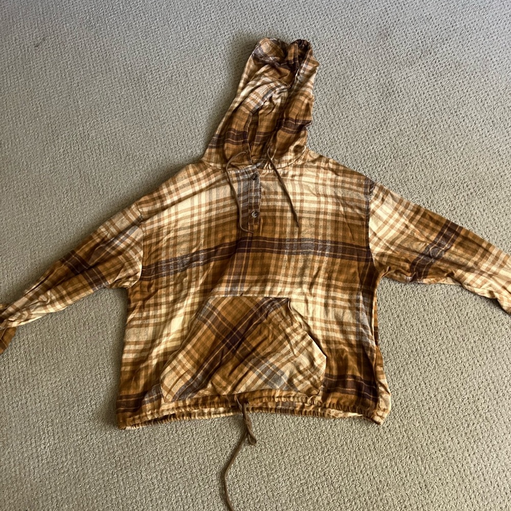 Urban Outfitters light weight pull over